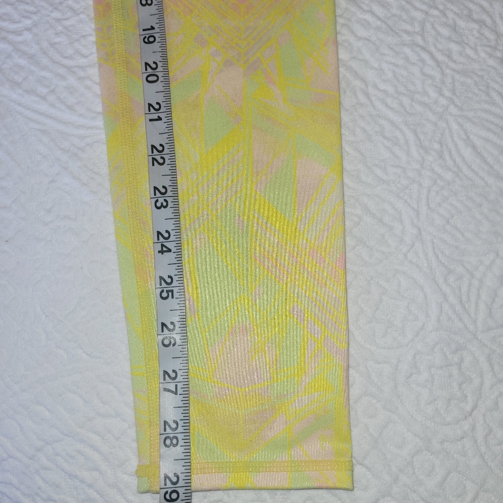 3/$25 ALO Airbrush Strech Cropped Leggings in Zest Indigo Geometric Women's M - Picture 8 of 8